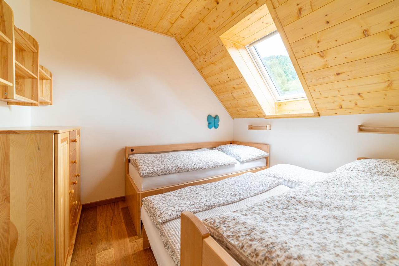Apartmany Pod Rozsutcom - Zatkov Dvor - Prijazd Do Ubytovania Autom S Pohonom 4X4 Terchova Bagian luar foto