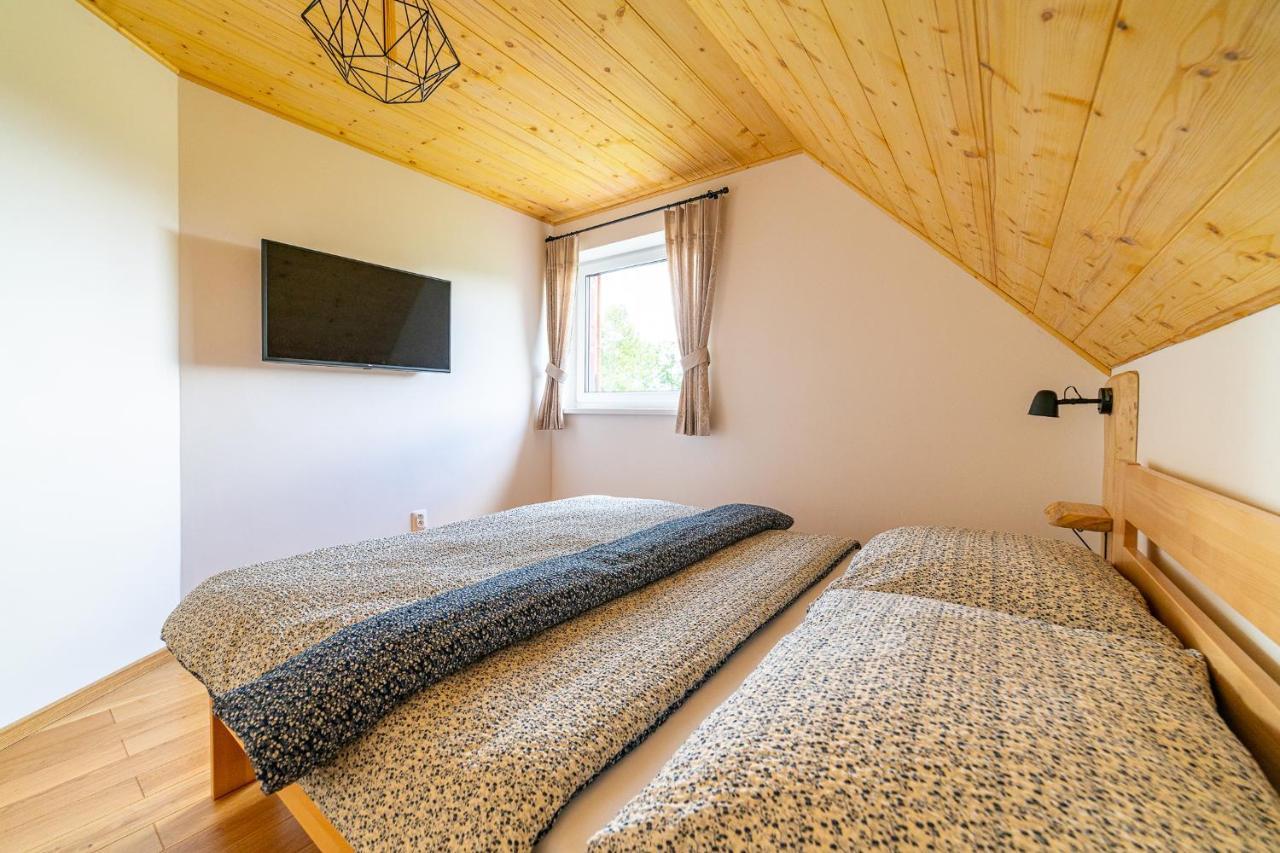 Apartmany Pod Rozsutcom - Zatkov Dvor - Prijazd Do Ubytovania Autom S Pohonom 4X4 Terchova Bagian luar foto